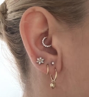 Piercing titanium 6 flower top 1.2x6 - goud